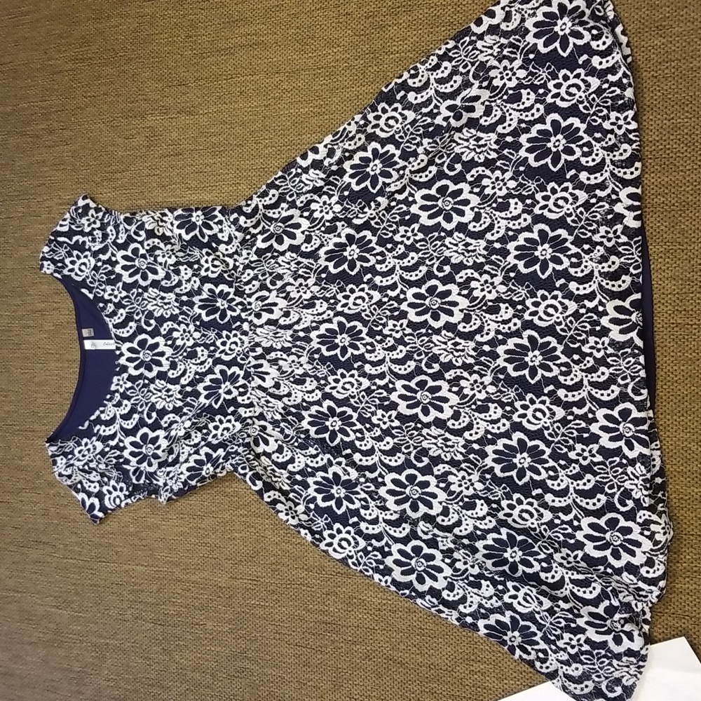 Size large, sleeveless, blue lined summer dress